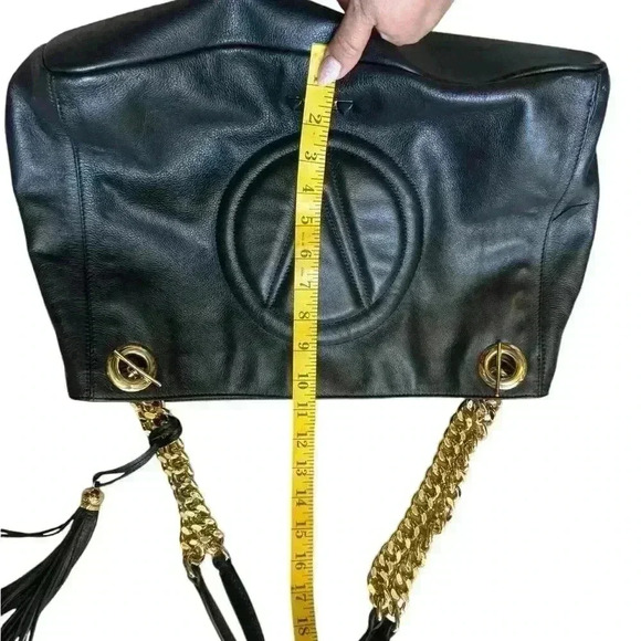 Valentino By Mario Valentino Vera signature leather shoulder bag. - Picture 11 of 14